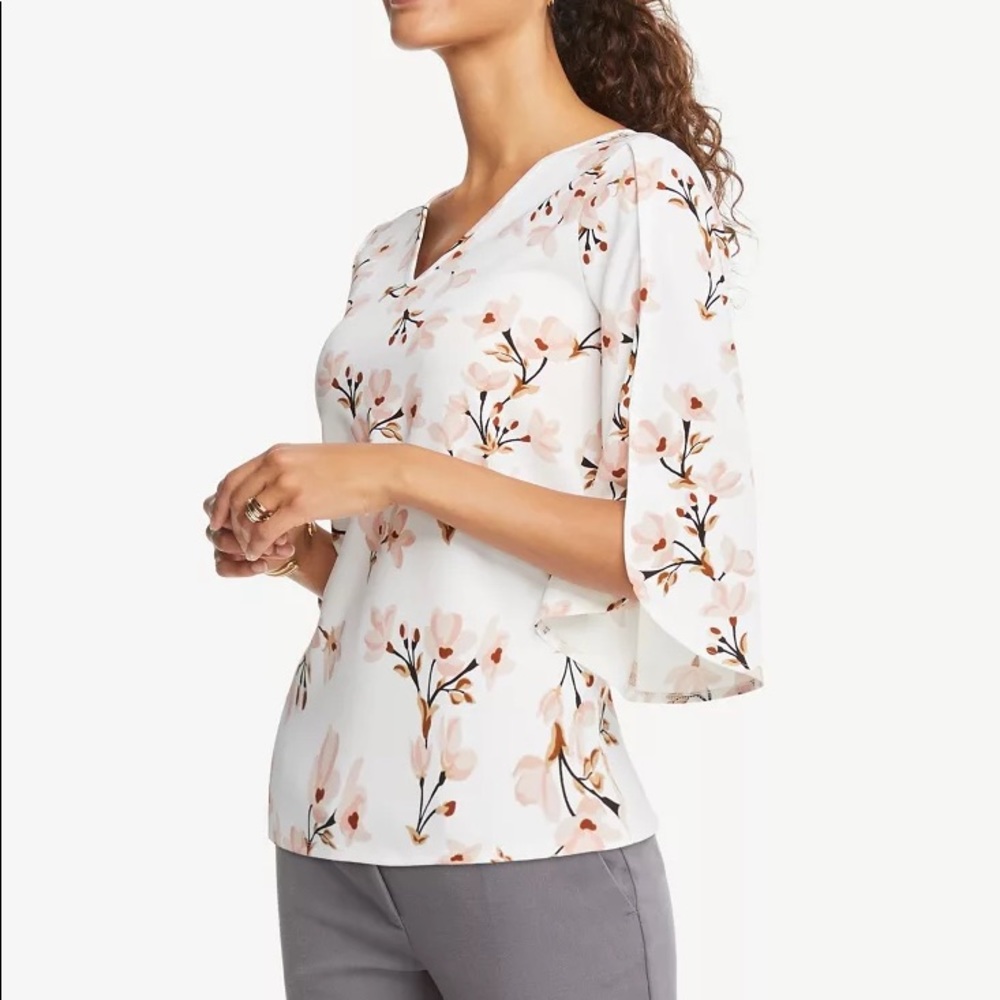 Ann Taylor Factory FLORAL PETAL SLEEVE TOP nwt